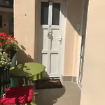 Single Sunny Mini Studio Flat
